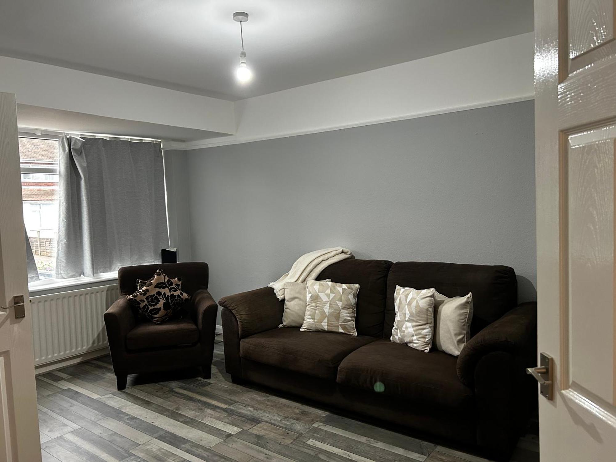 Family Home Near Cribbs Causeway And The Wave, Just 2 Minutes From Airbus And Rolls Royce 브리스틀 외부 사진